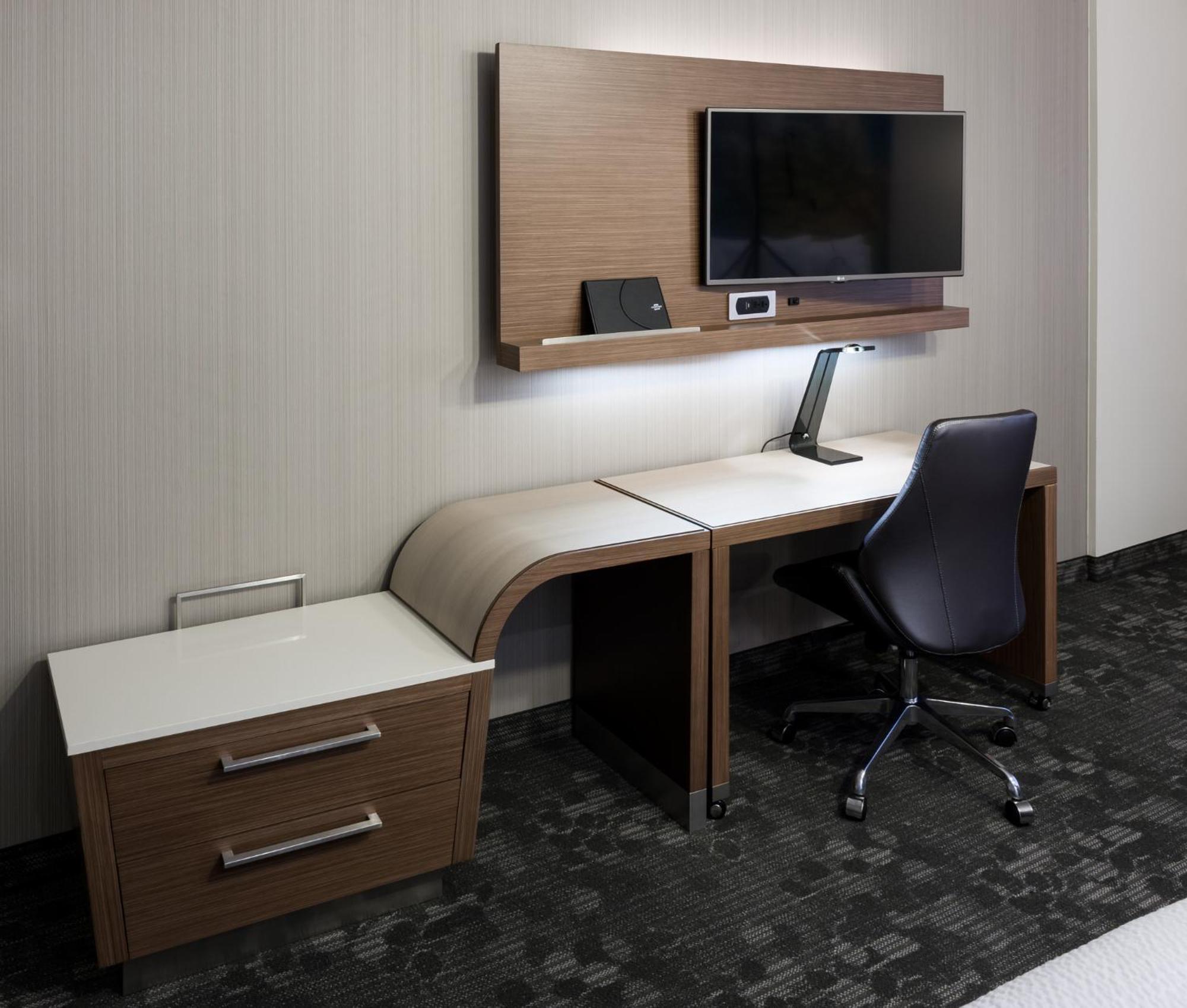 Courtyard By Marriott Houston North/Shenandoah Hotel The Woodlands Bagian luar foto