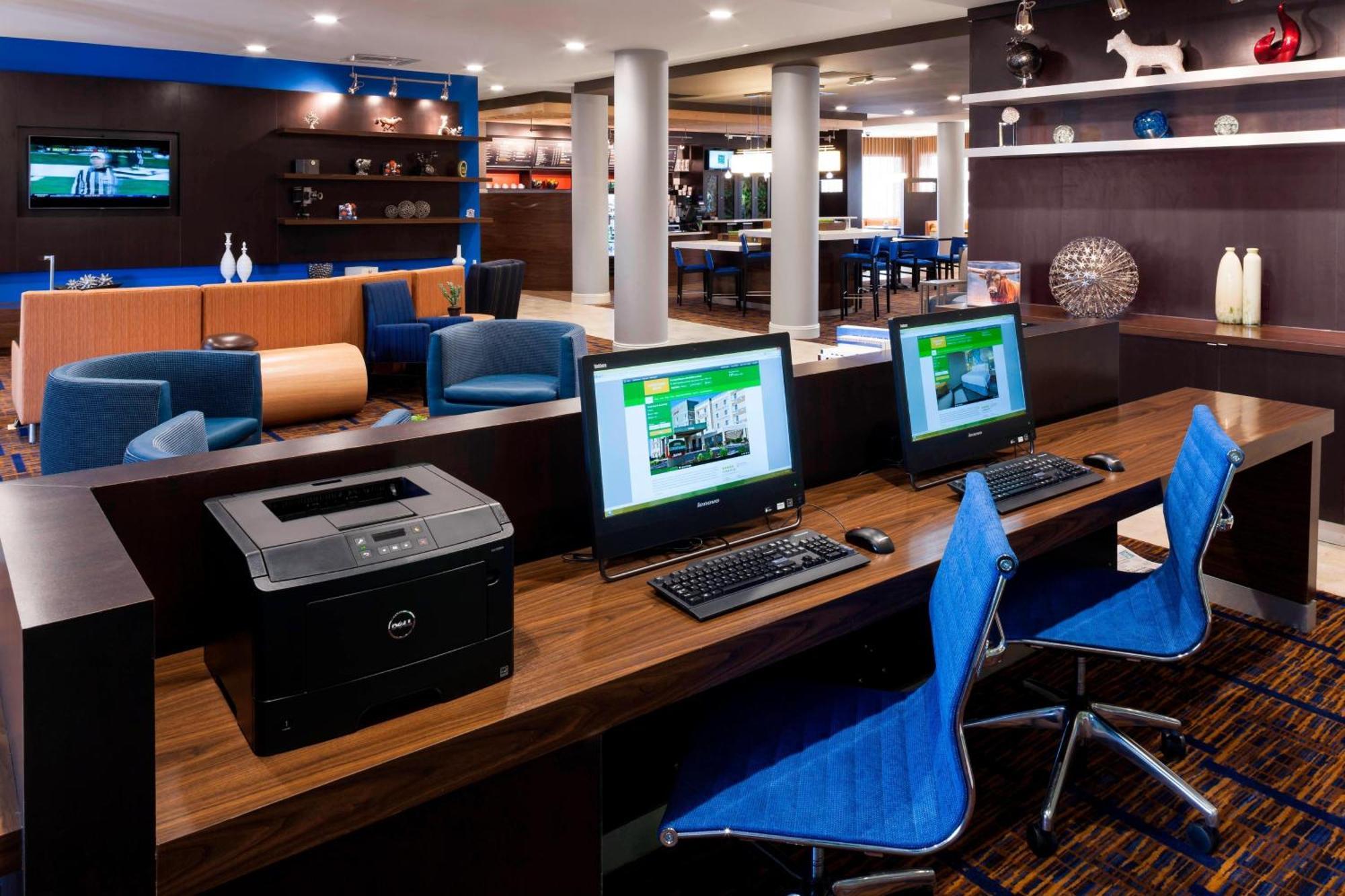Courtyard By Marriott Houston North/Shenandoah Hotel The Woodlands Bagian luar foto